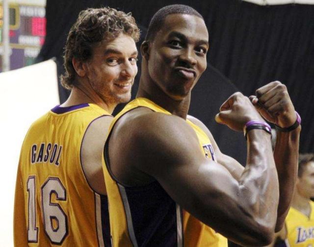 为了总冠军，马刺需不需要现在就梭哈？（为冲冠，马刺该不该现在就孤注一掷？）