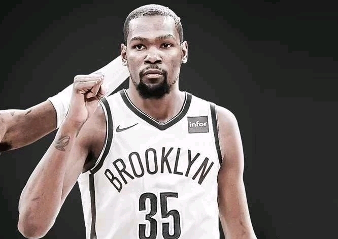 马丁内斯：输球能让球队成长；球员受伤或停赛就不会留在集训（马丁内斯：失利助球队进步，伤停球员不参加集训）