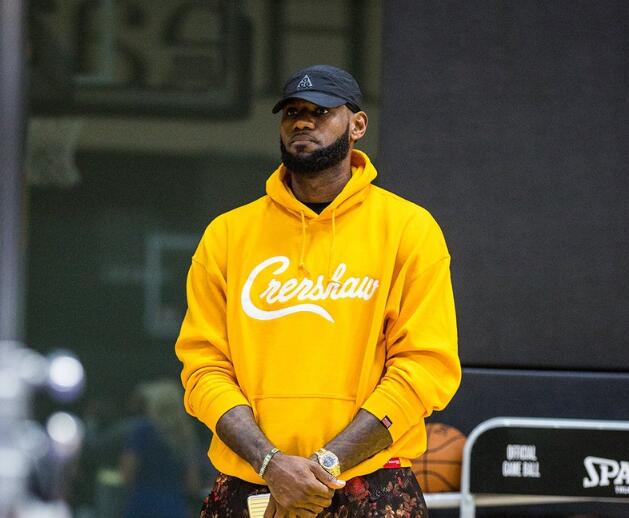 官方：纽卡斯尔联与17岁后卫埃皮亚签下职业合同（纽卡斯尔联官宣：17岁后卫埃皮亚签下职业合同）