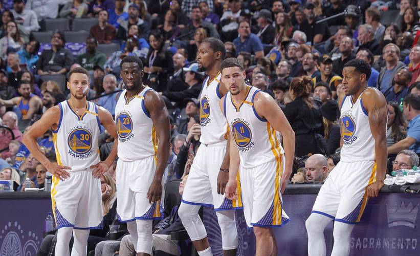 广厦男篮末节逆转战胜北京（广厦男篮末节翻盘击败北京队）