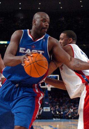 西甲前瞻：黄潜新赛季丢球联赛最少，皇社近况回暖4场3胜（西甲前瞻：黄潜新季失球最少，皇社复苏近4场3胜）