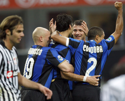 关键回合出现三次攻防转换（关键回合三度攻防易手）