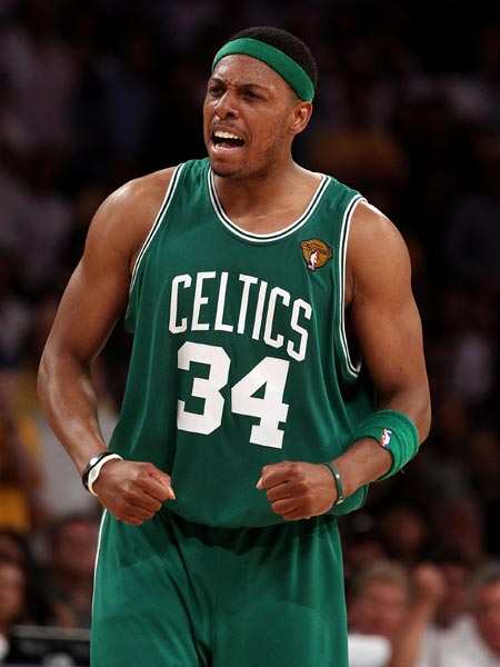 欧冠今夜观赛指南：枪手迎战强敌拜仁，皇马客场出征盼洗颓（欧冠今夜前瞻：阿森纳硬碰拜仁，皇马客战力求止颓）