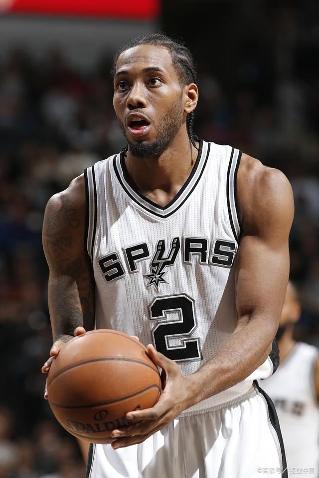 内马尔伤愈回归展现无解技术（内马尔伤愈归来再现无解神技）