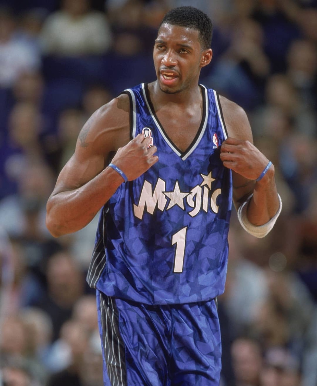 NBA常规赛战报：快船客场险胜雷霆,（NBA常规赛快报：快船客场险胜雷霆）