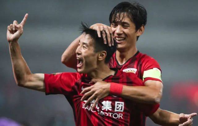 勇士官宣与马勒维·莱昂斯签下双向合同，并裁掉次轮秀图希（金州勇士官宣与马勒维·莱昂斯达成双向合约，同时裁掉次轮新秀图希）