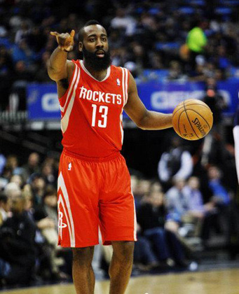 西班牙青训球队开除4名U16球员，他们曾为泄愤持刀威胁对手（因赛后泄愤持刀恐吓对手，西班牙一青训队解雇4名U16球员）