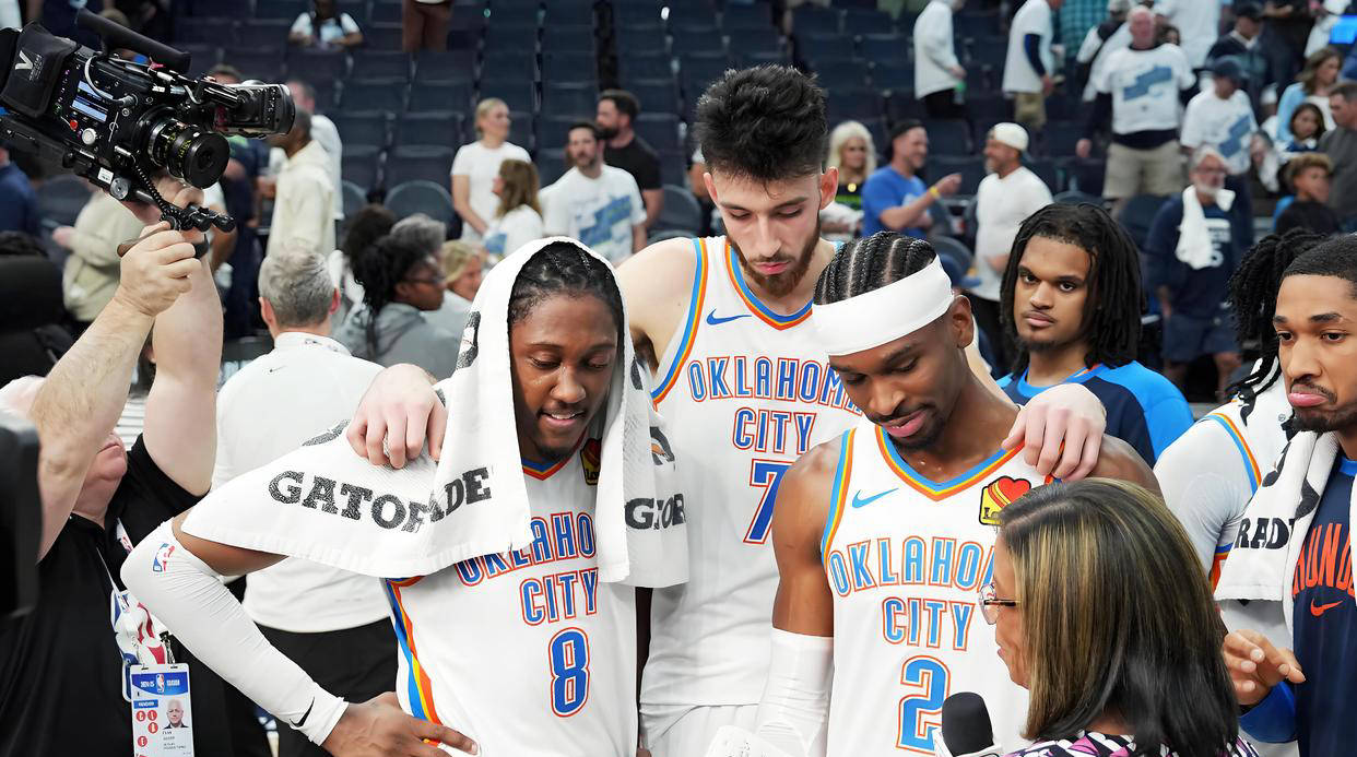 莱切vs都灵：班达、法尔科内首发，切-亚当斯、弗拉希奇出战（莱切战都灵：班达、法尔科内先发，弗拉希奇与切-亚当斯登场）